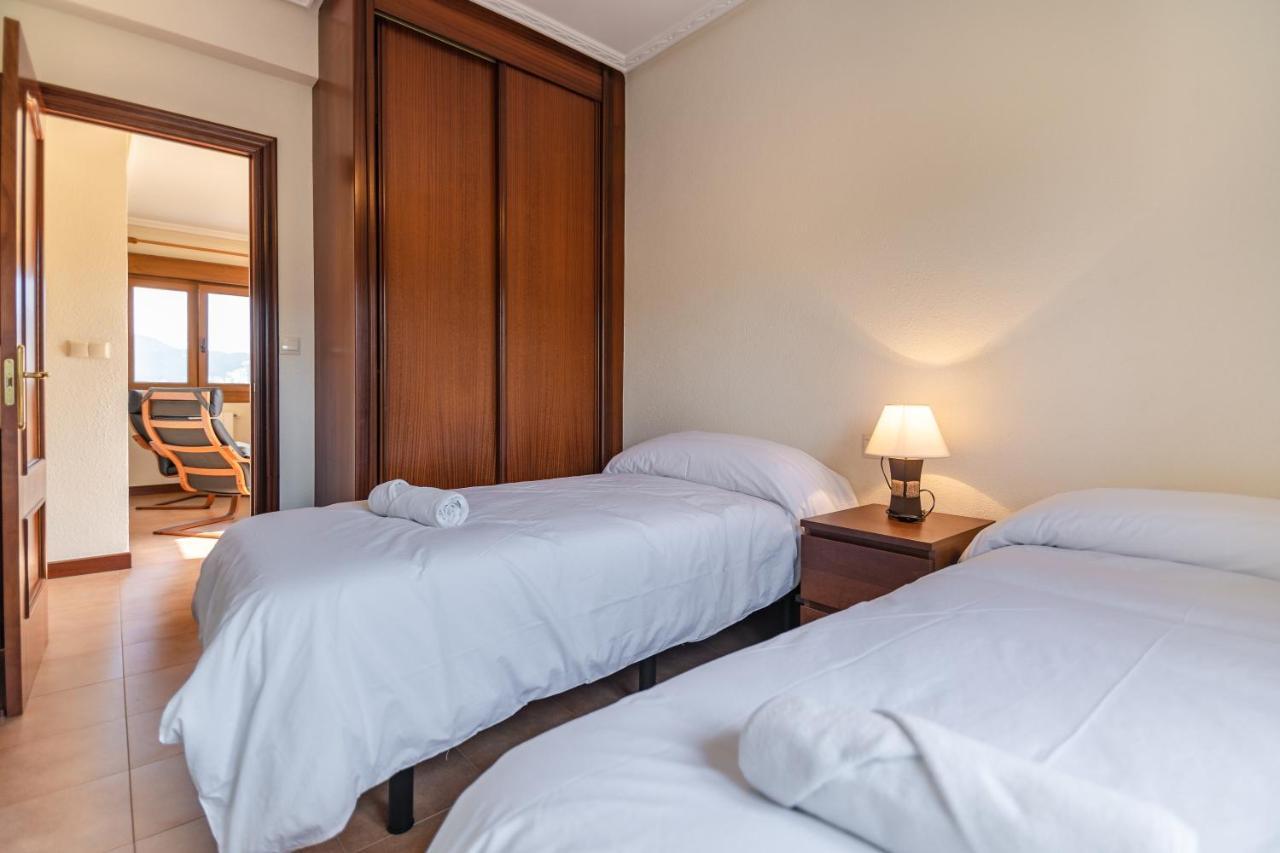Apartamentos Privados Con Jardin Y Barbacoa Compartida En Laredo Buitenkant foto