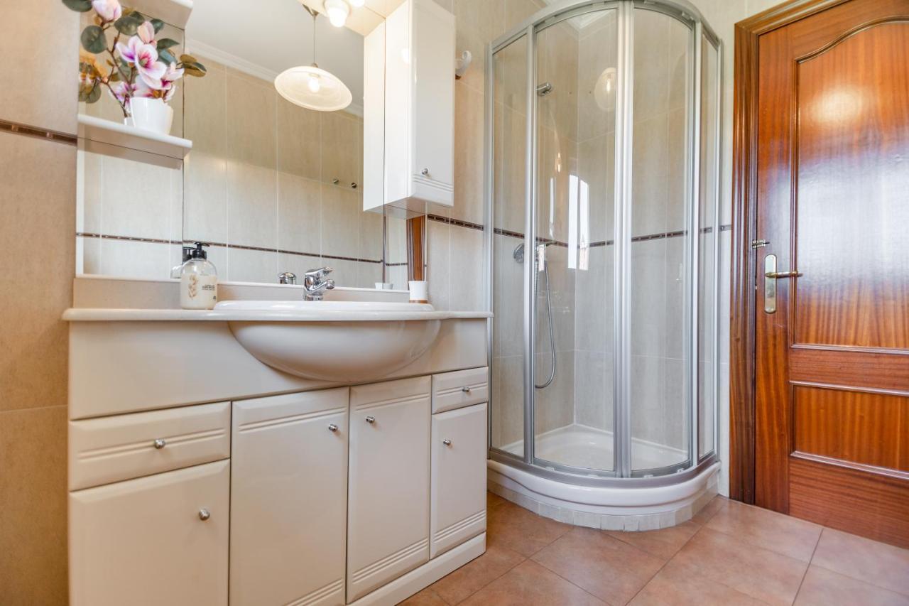 Apartamentos Privados Con Jardin Y Barbacoa Compartida En Laredo Buitenkant foto