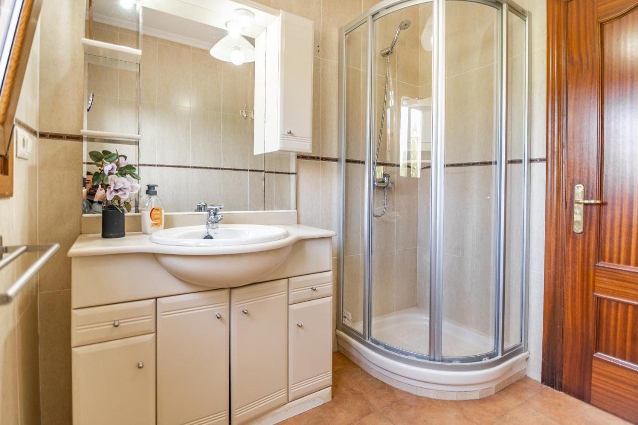 Apartamentos Privados Con Jardin Y Barbacoa Compartida En Laredo Buitenkant foto